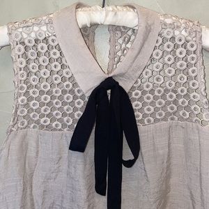 E M  Blouse Size Medium